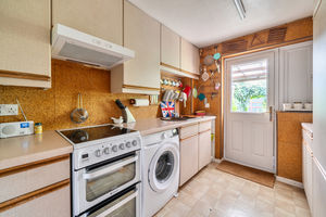 Kitchen- click for photo gallery